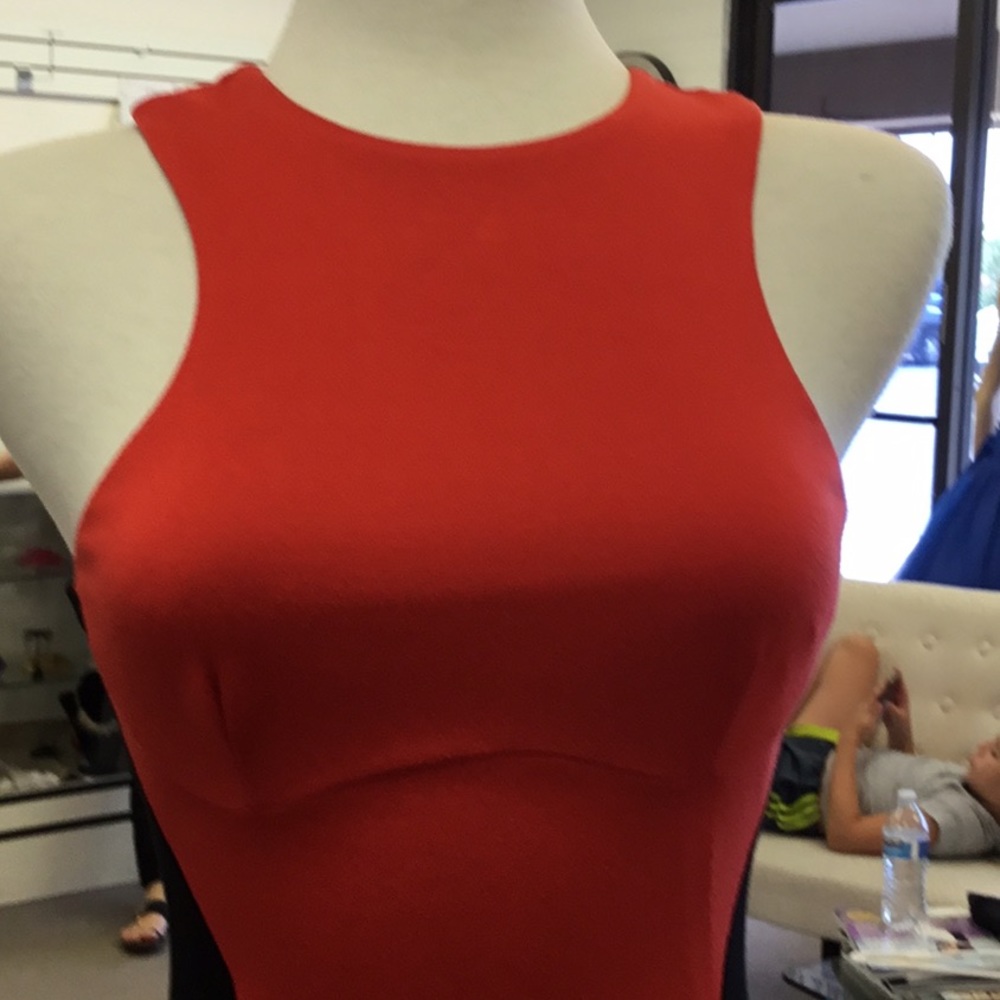Women’s Short Bebe Dress - Picture 3 of 5